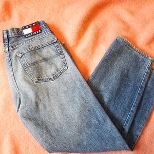 Levi's, Carhartt, Tommy Hilfiger jeans